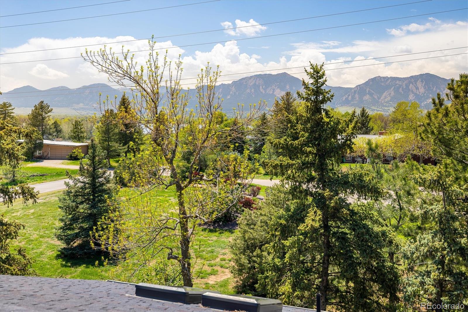 6843 Fairview Drive