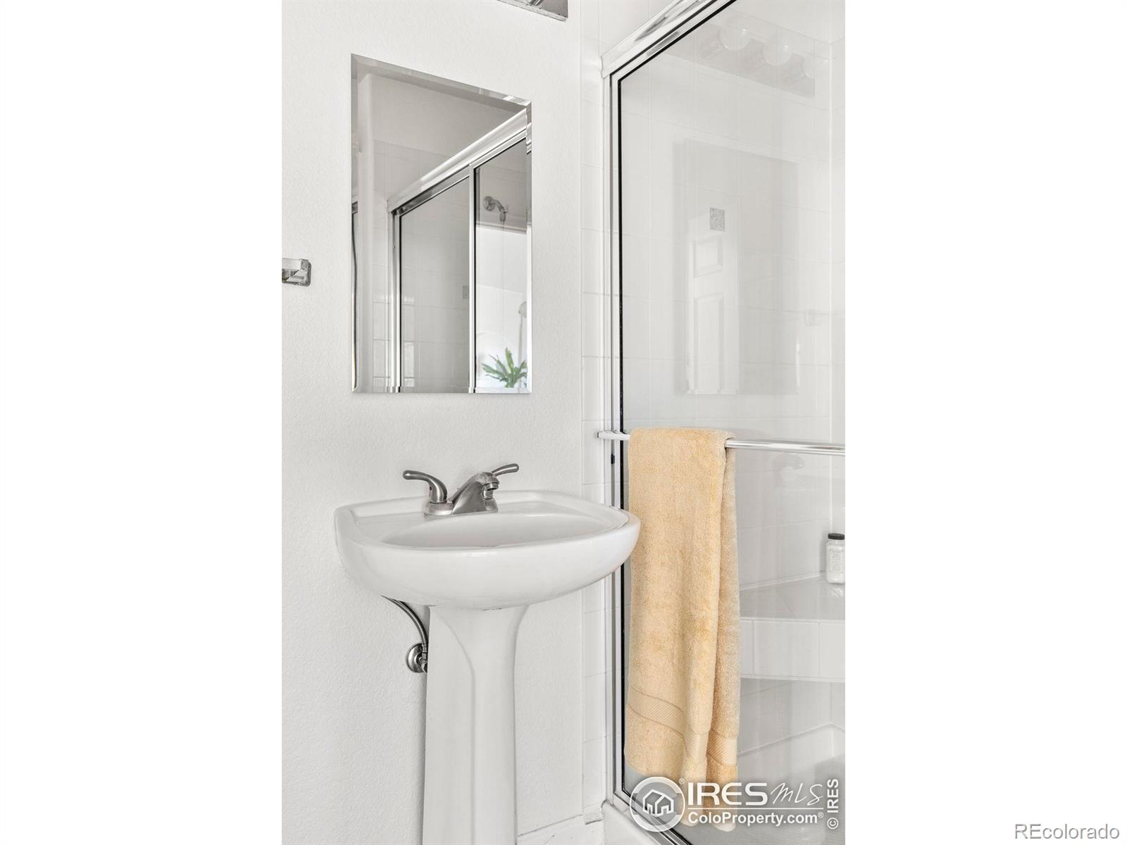 1333 Charles Drive Unit: 2