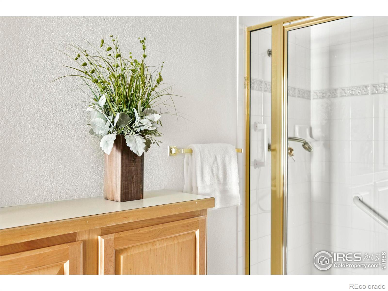 1333 Charles Drive Unit: 2