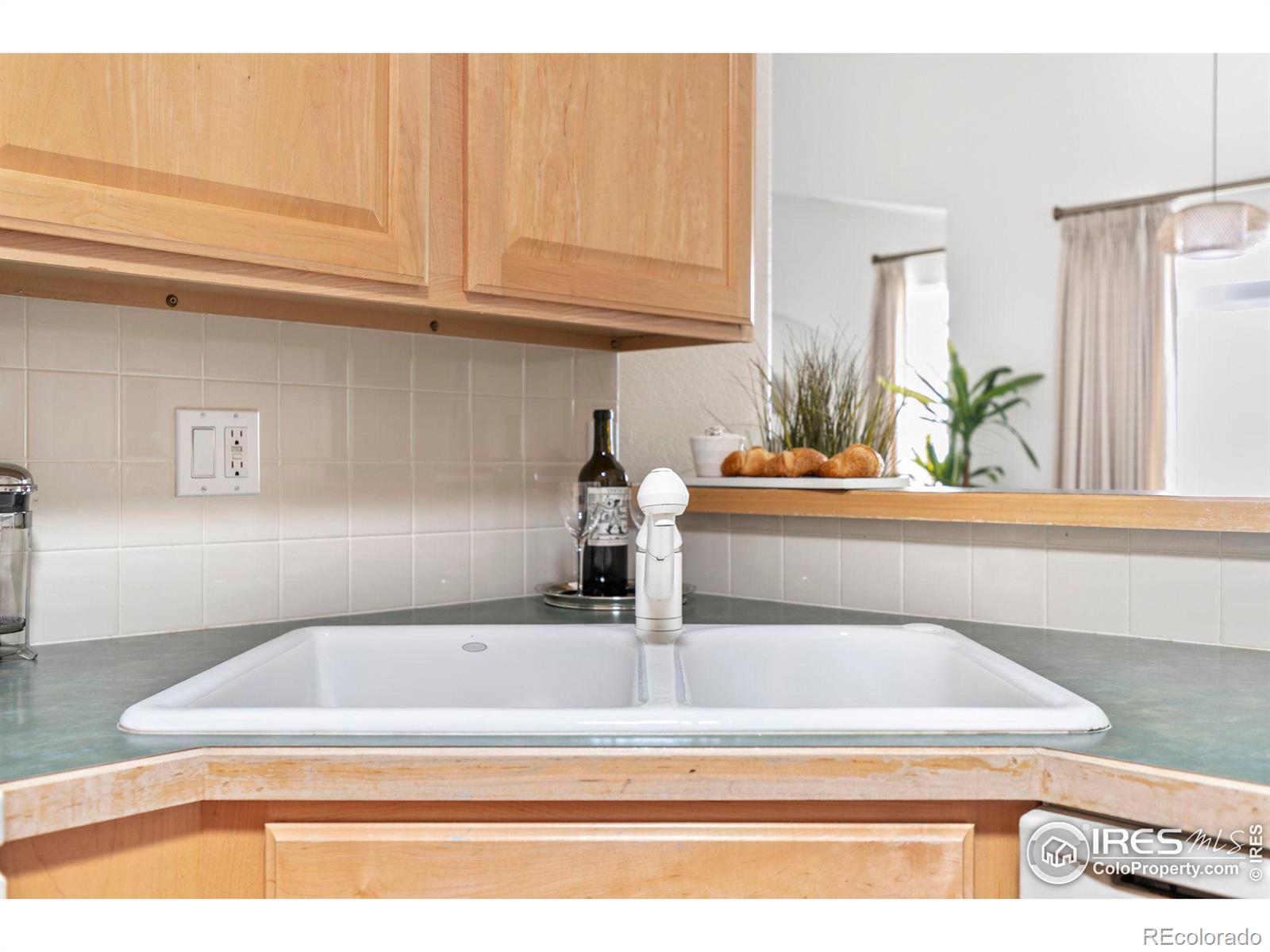1333 Charles Drive Unit: 2