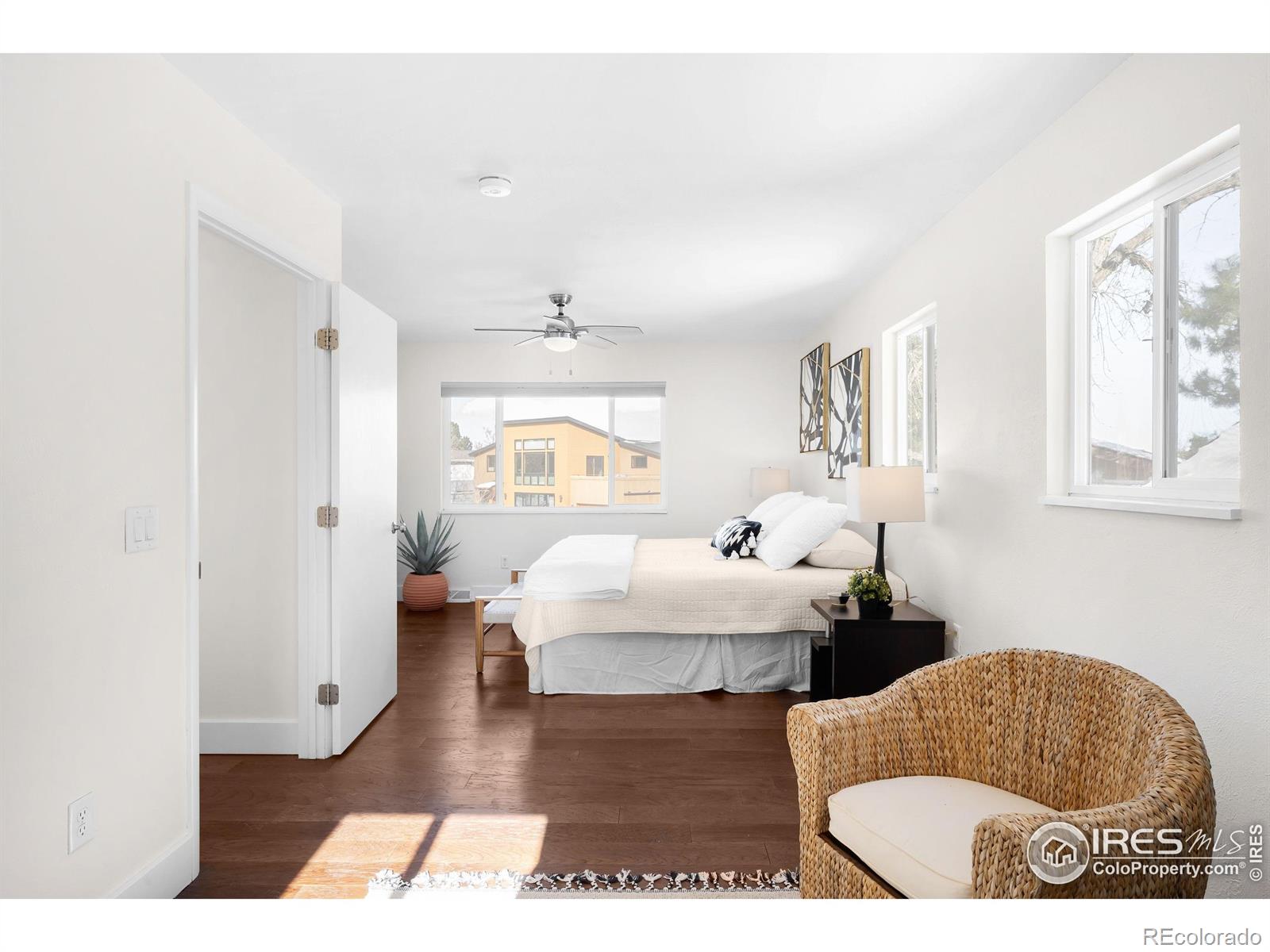1382 Glen Court