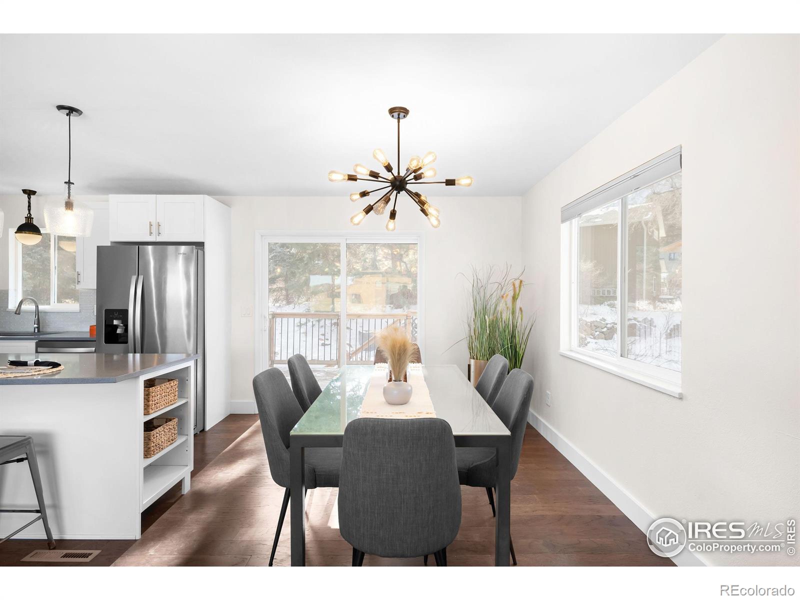 1382 Glen Court