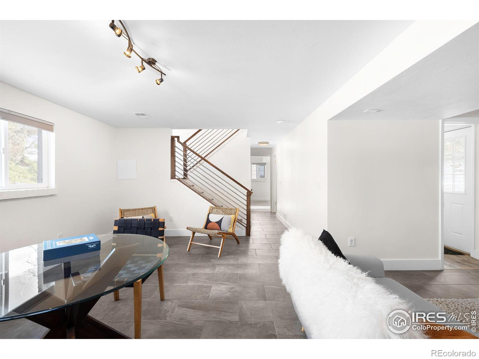 1382 Glen Court