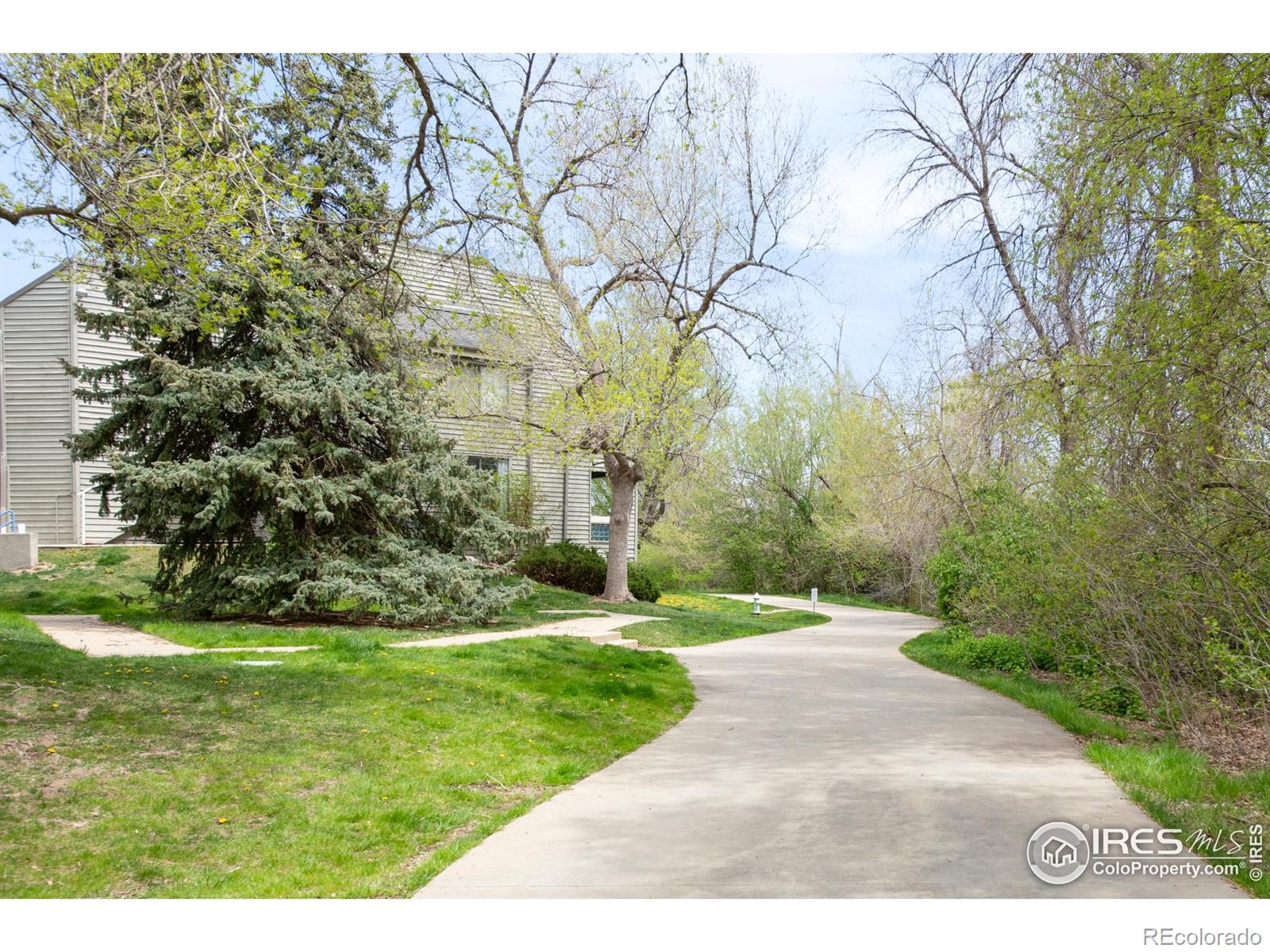 3260 47th Street Unit: 207A