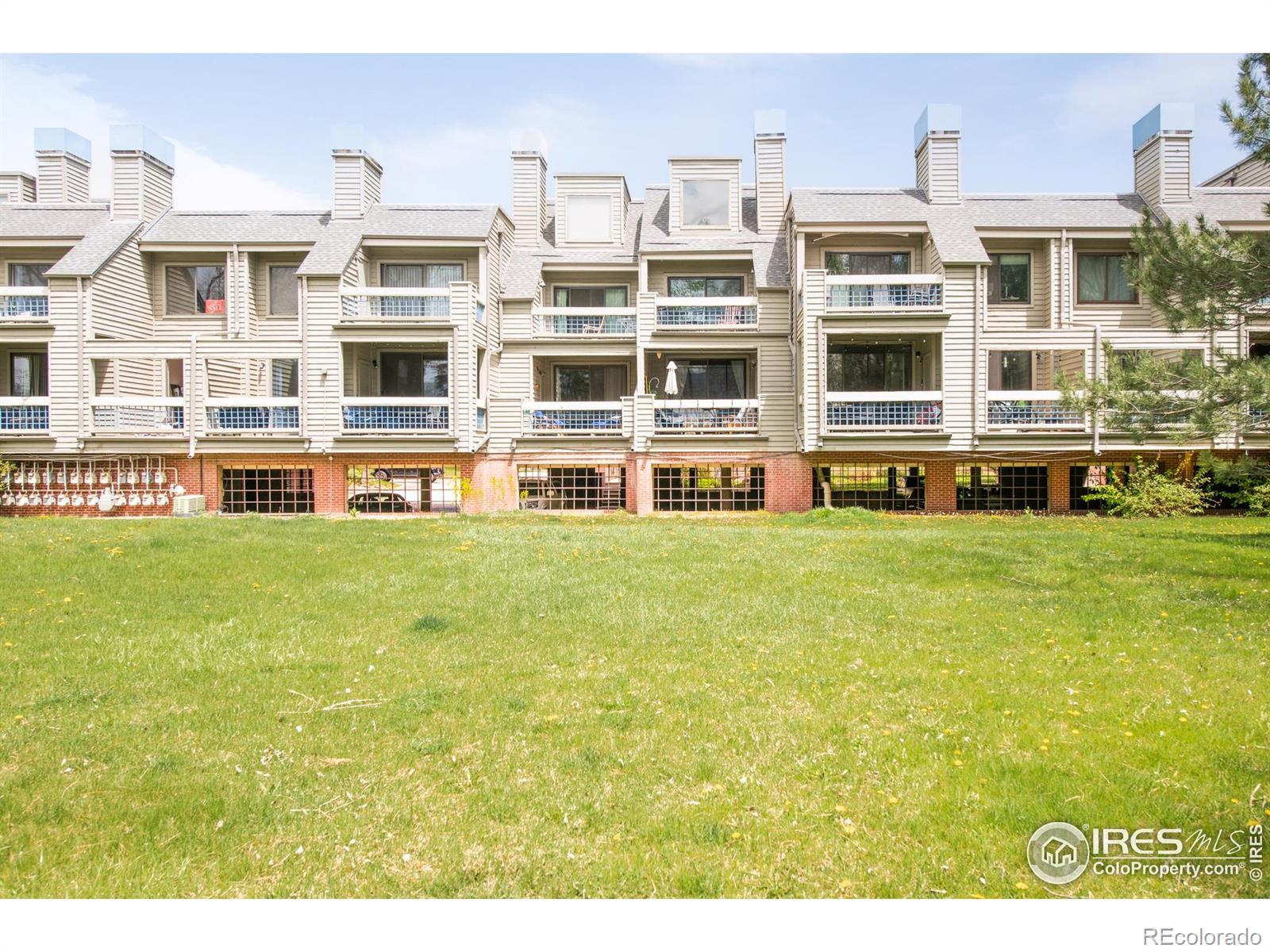 3260 47th Street Unit: 207A