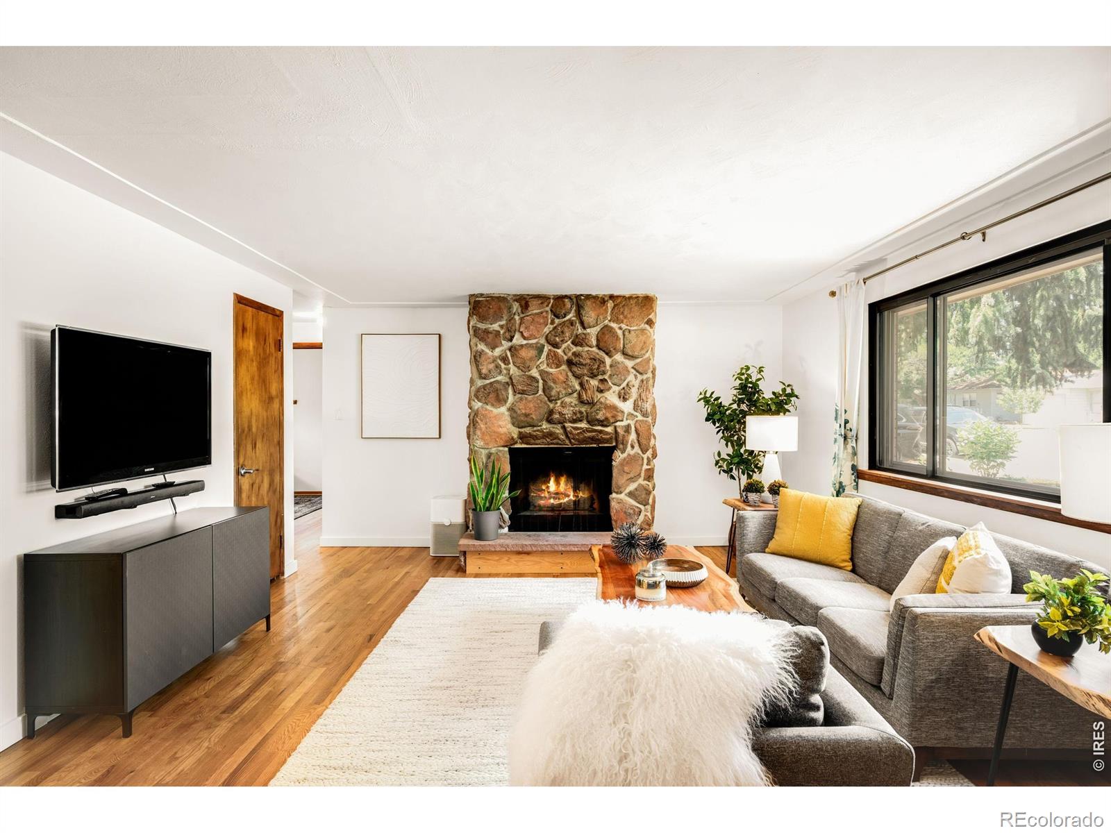 1417 Sharpe Place