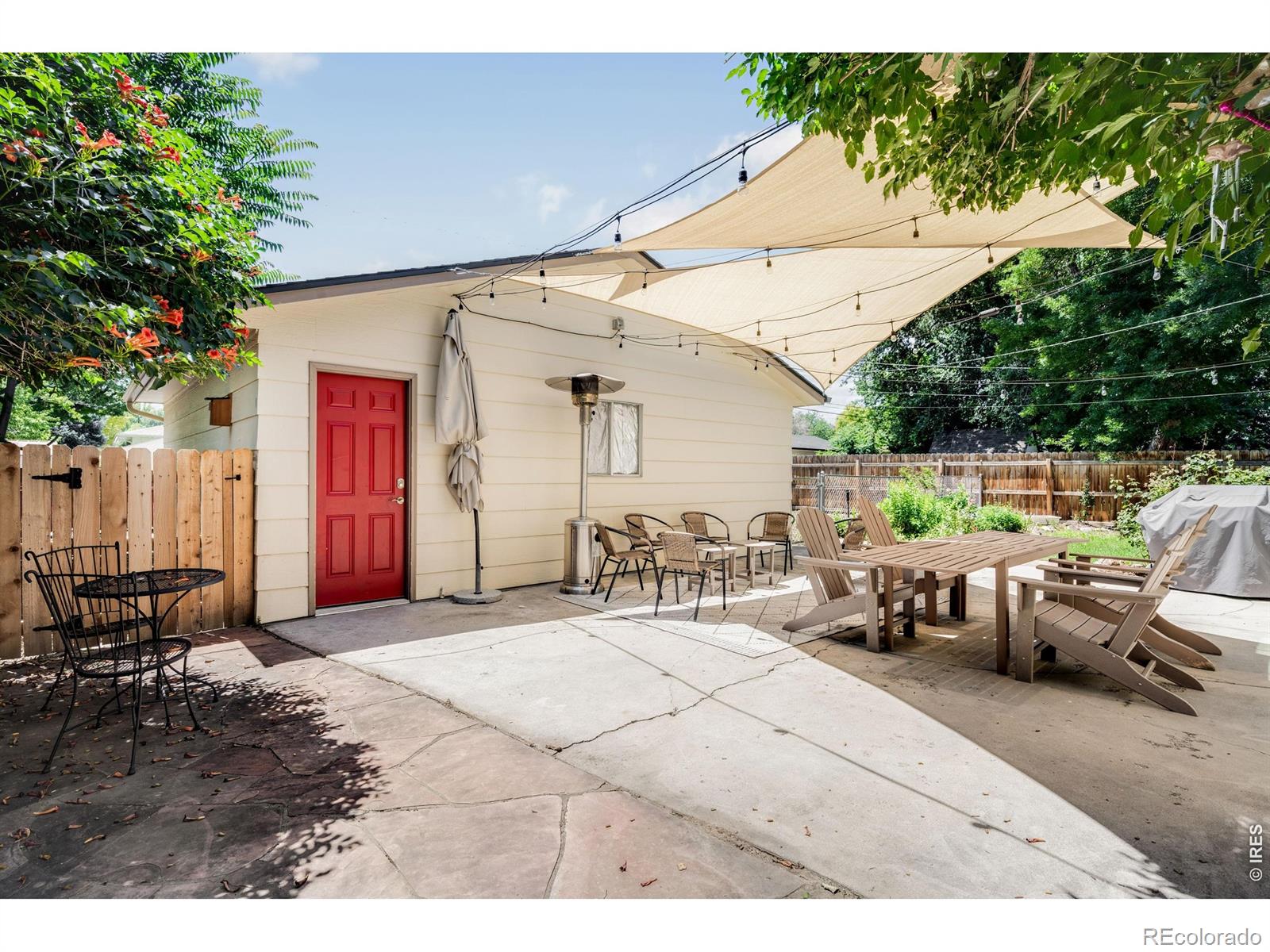 1417 Sharpe Place
