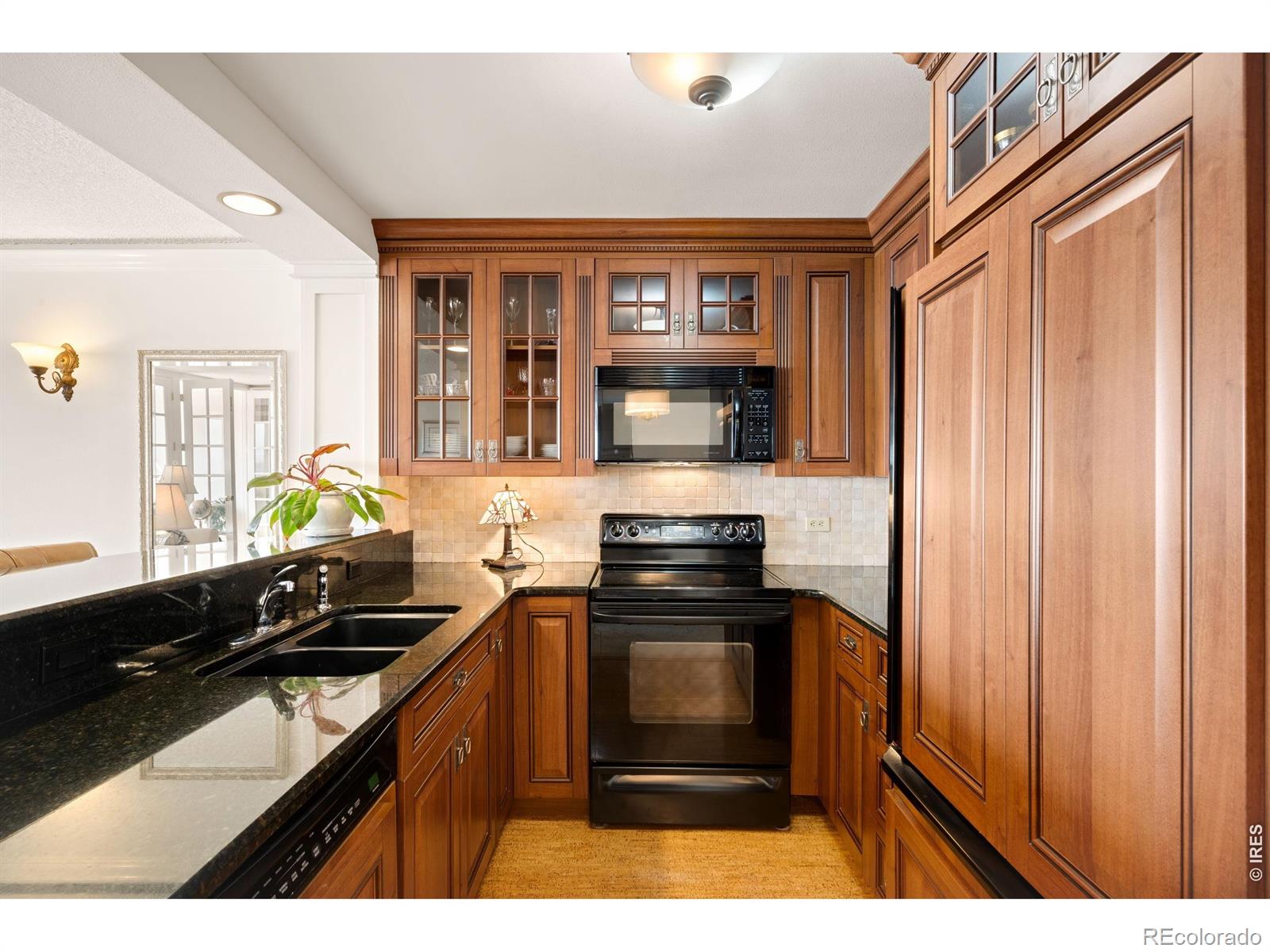1850 Folsom Street Unit: 1010