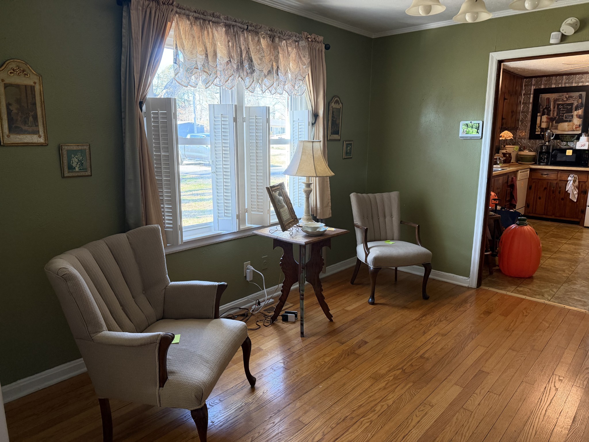 914 Faulkner Springs Rd