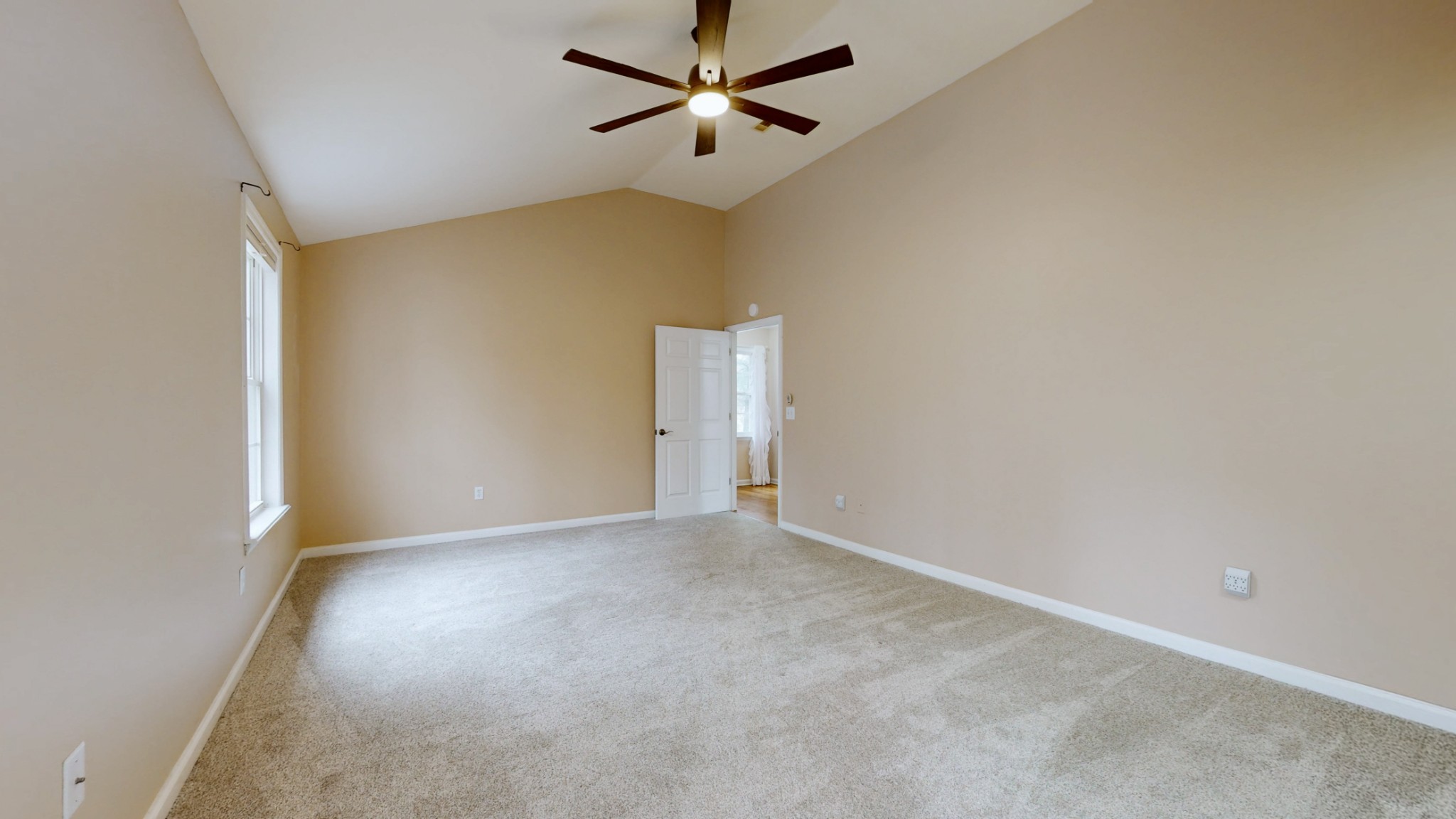 549 Ridgecrest Dr