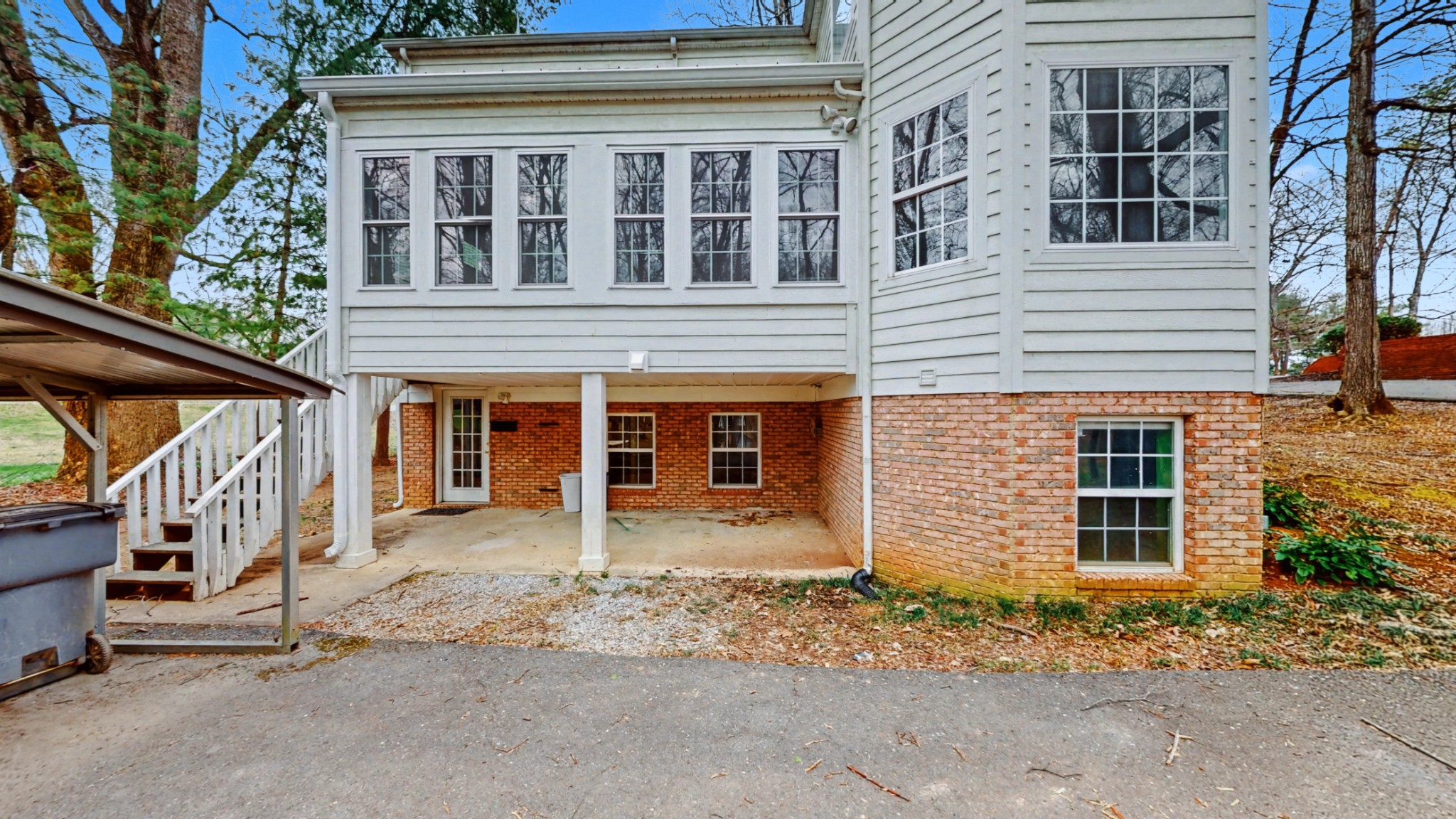 549 Ridgecrest Dr