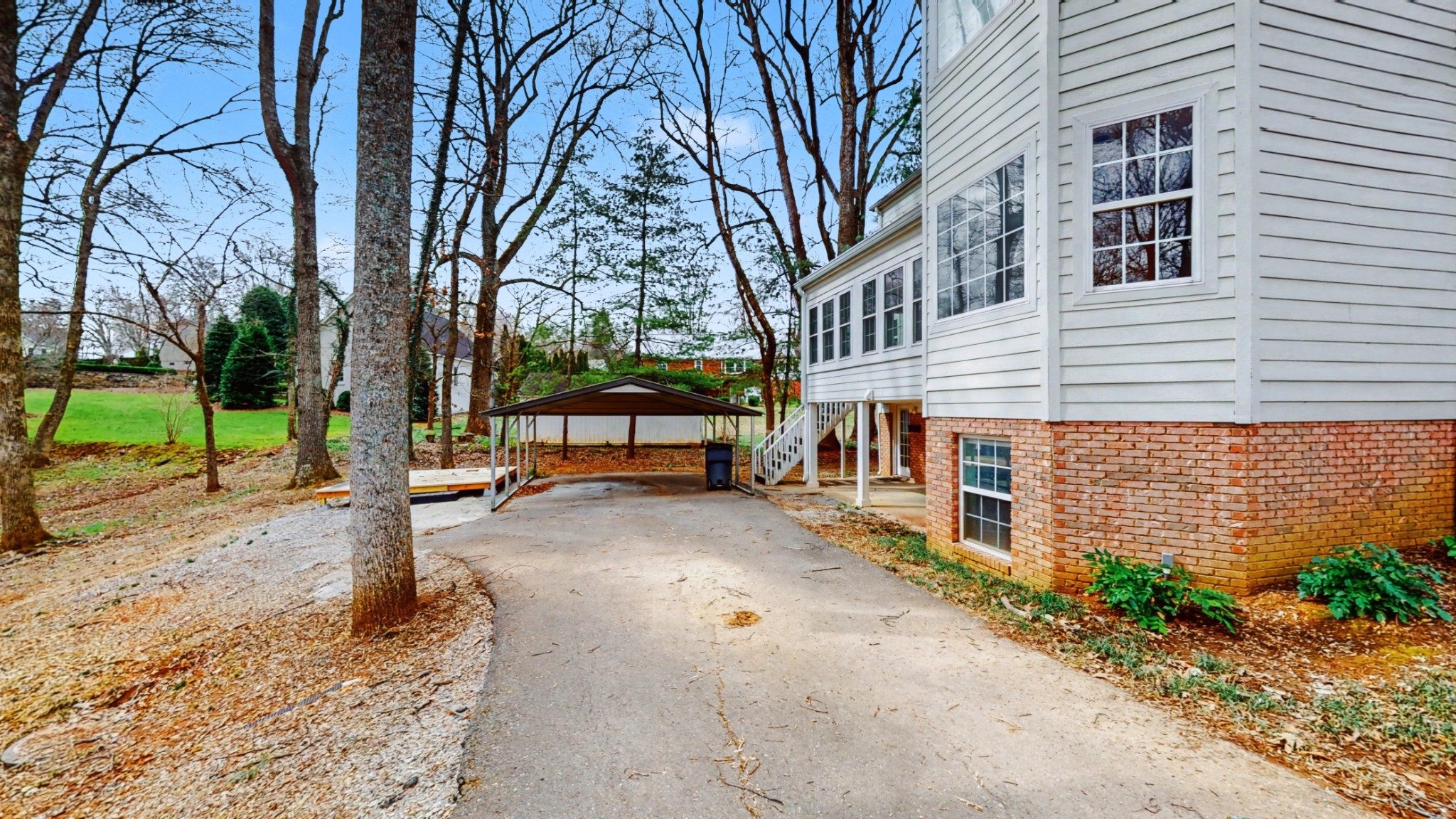 549 Ridgecrest Dr