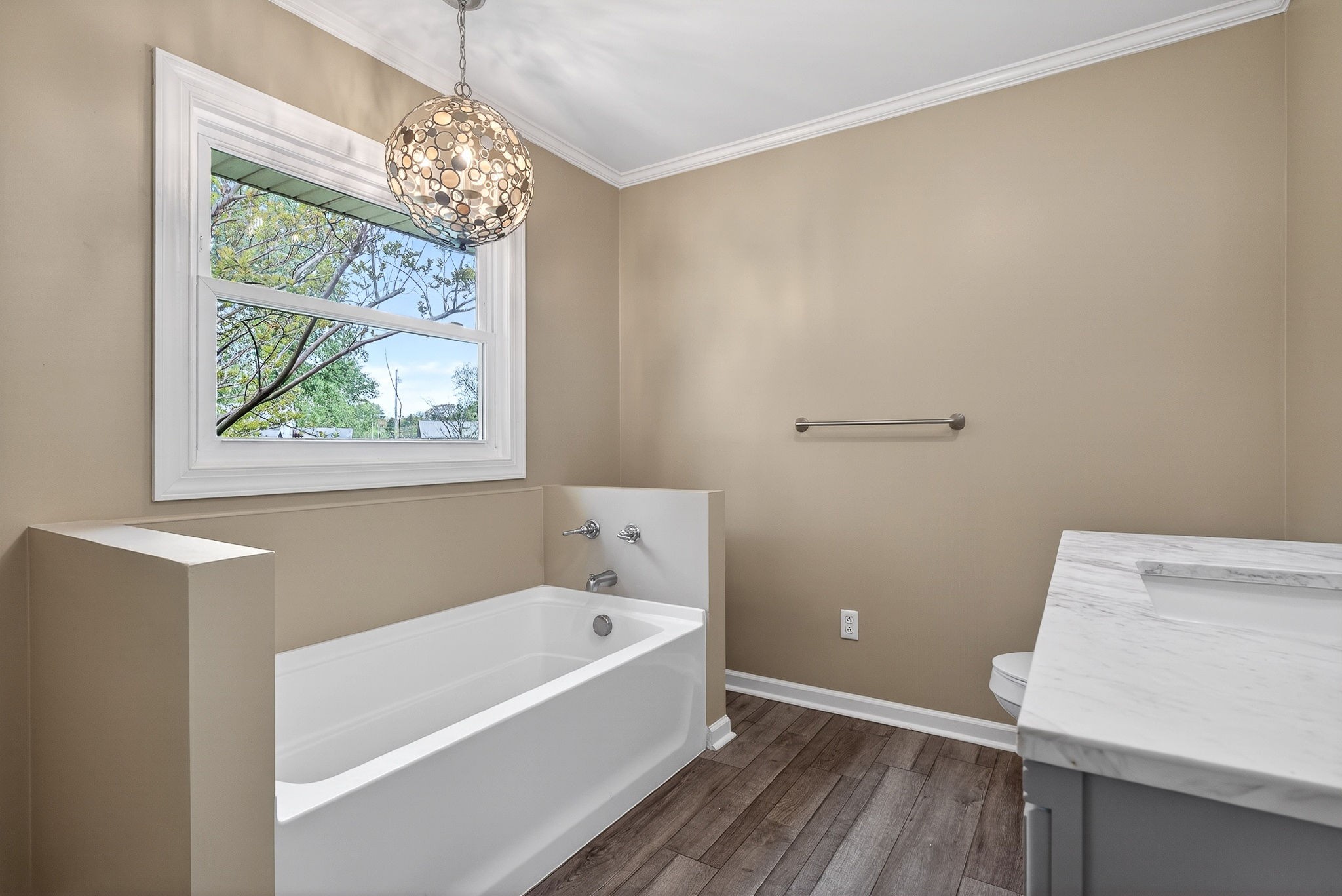 407 Sunset Dr