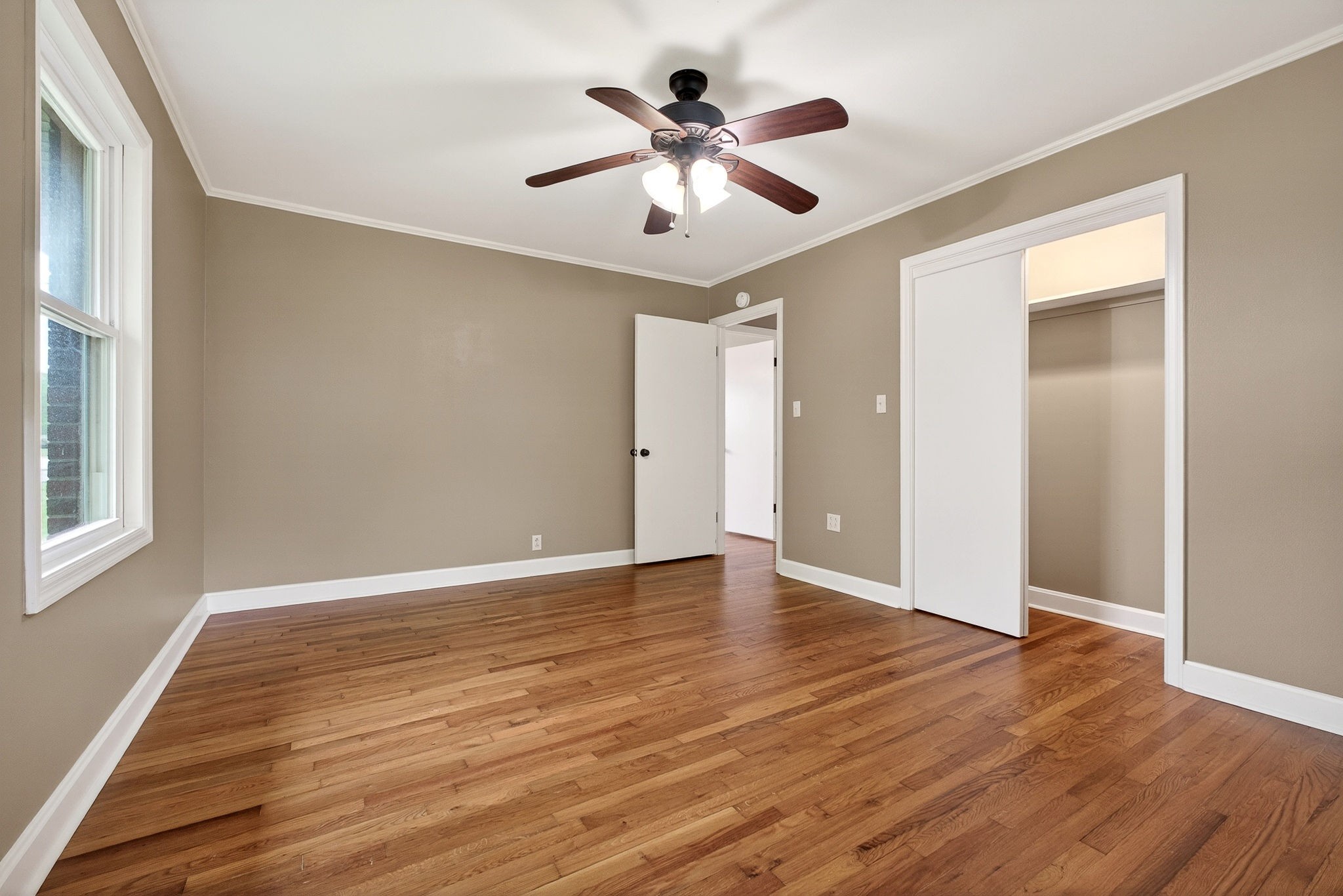 407 Sunset Dr