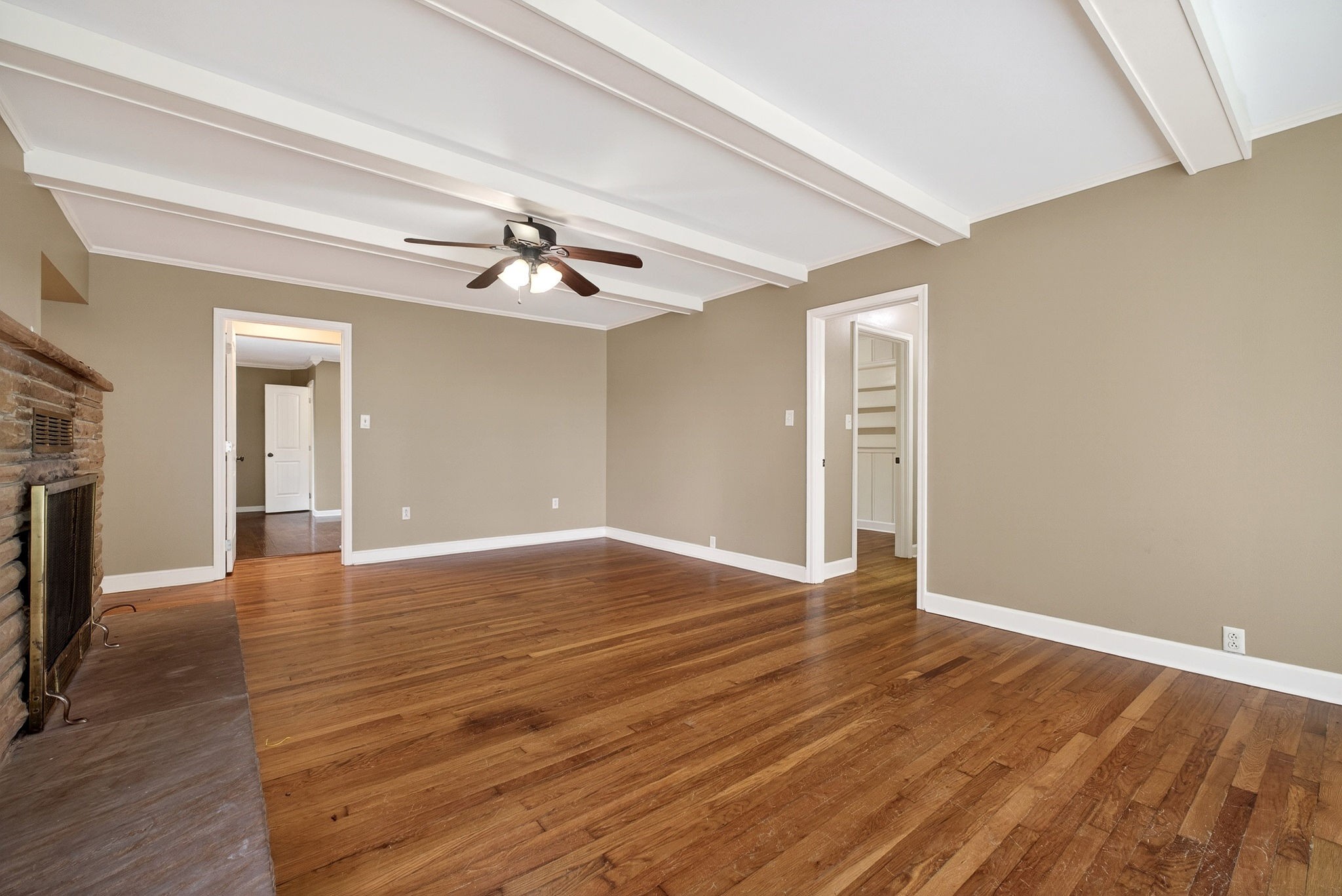 407 Sunset Dr