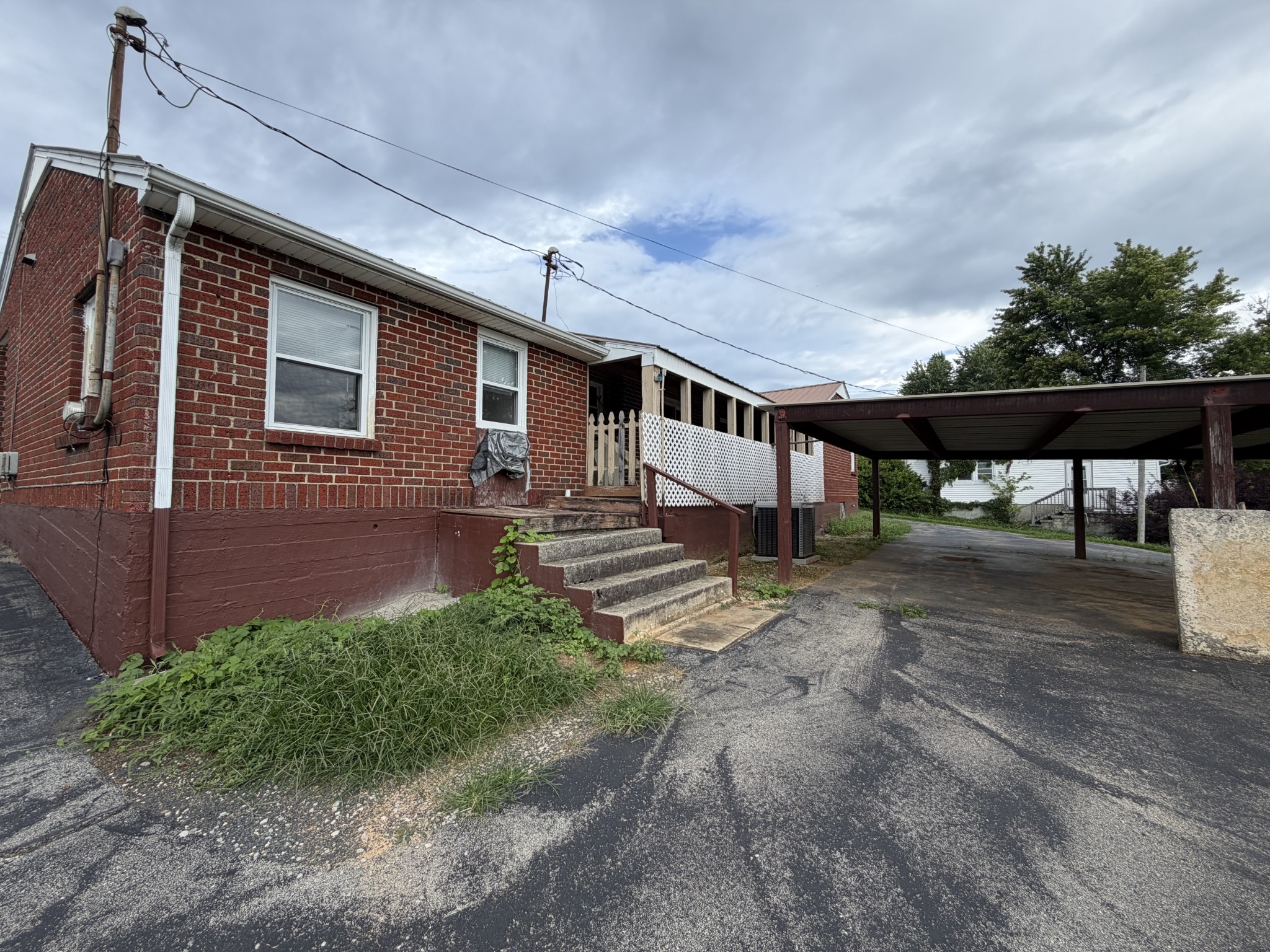 223 Sparta St