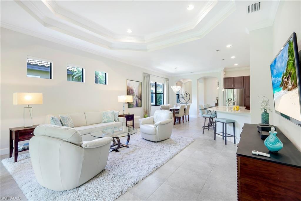 9433 Isla Bella CIR