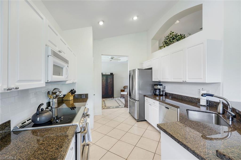 26980 Montego Pointe CT # 202