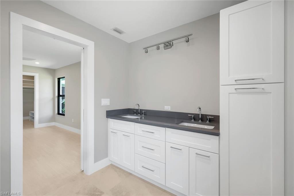 27081 Harbor DR