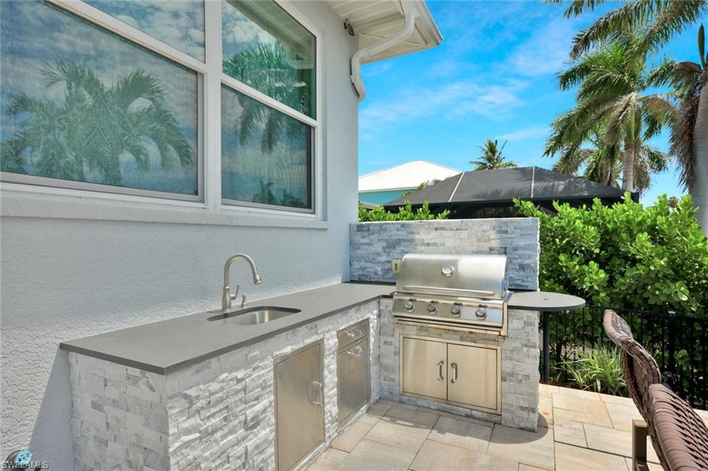4837 Regal DR