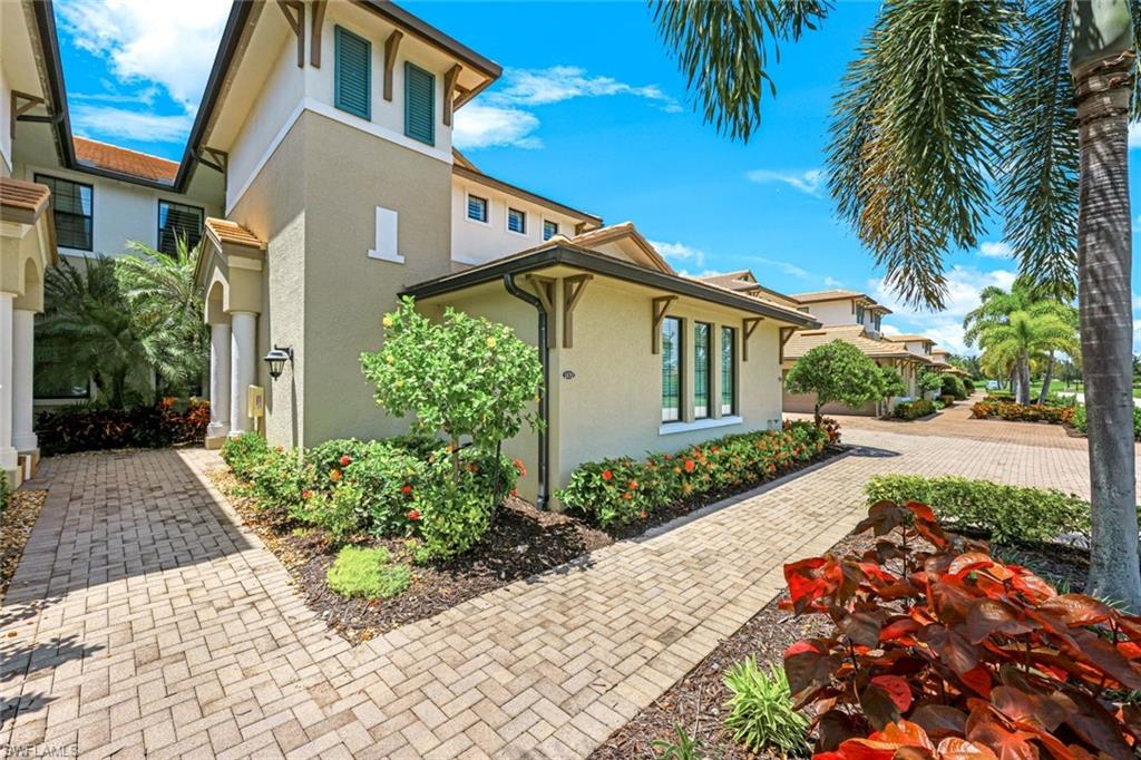 2185 Frangipani CIR # 202