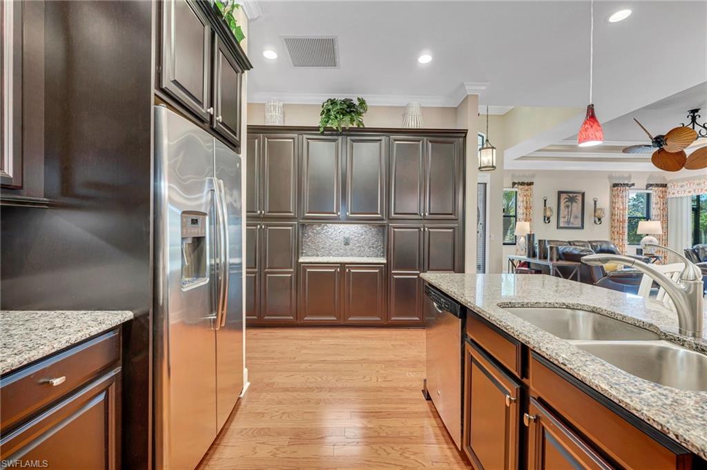 9149 Isla Bella CIR