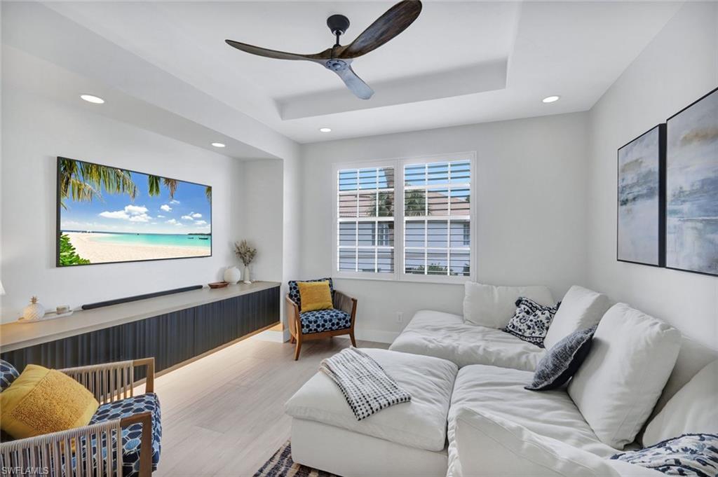 4471 Riverwatch DR # 201