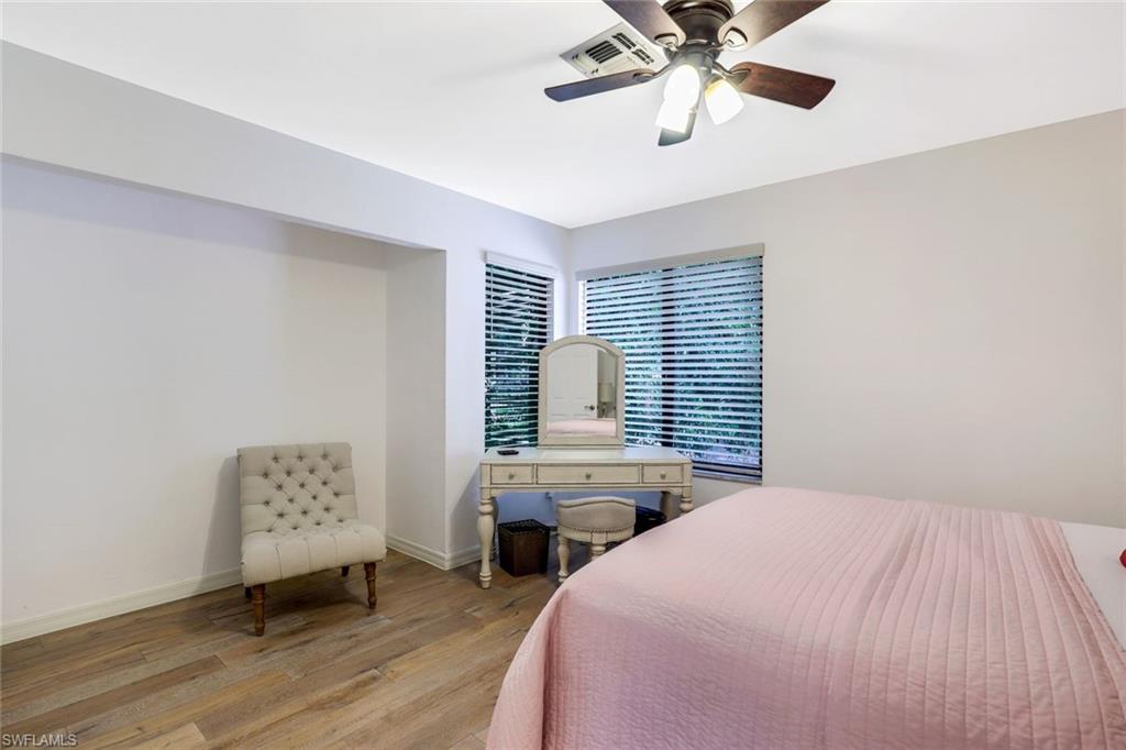 27100 Oakwood Lake DR