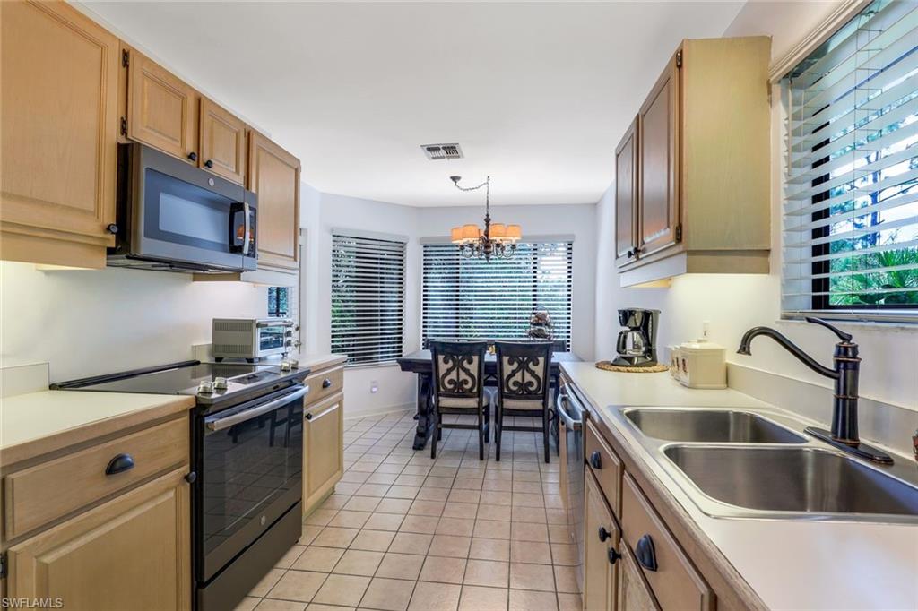 27100 Oakwood Lake DR