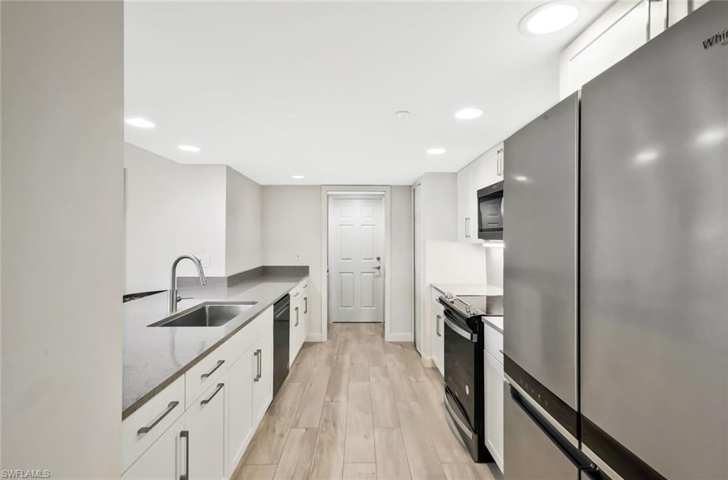 6620 Estero BLVD # 504