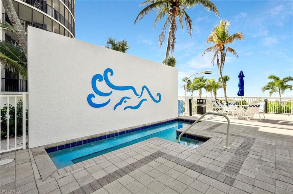 6620 Estero BLVD # 504