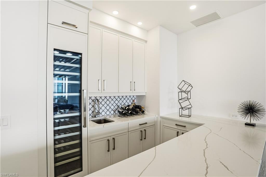 4810 PELICAN COLONY BLVD # 1605