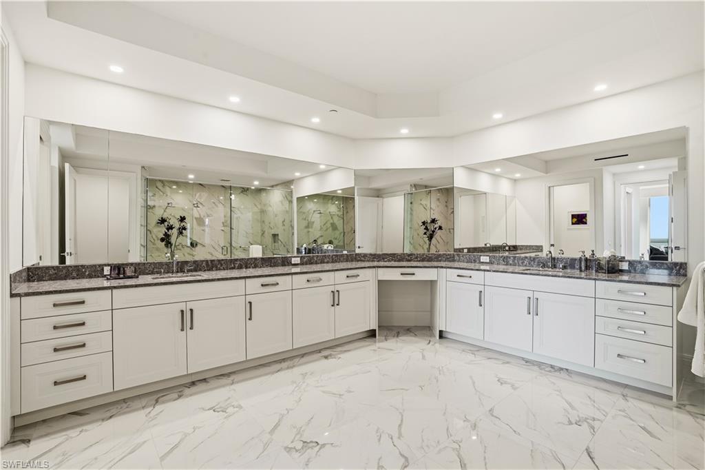 4810 PELICAN COLONY BLVD # 1605