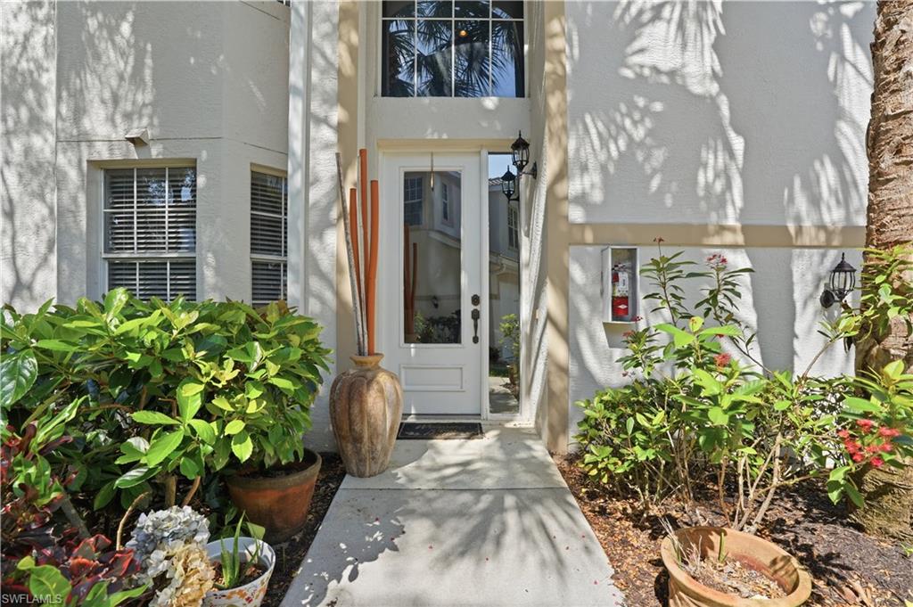 9021 Las Maderas DR 201