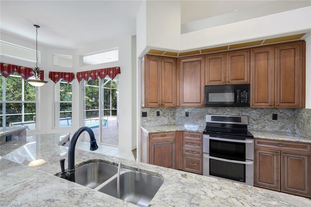 28476 Del Lago WAY