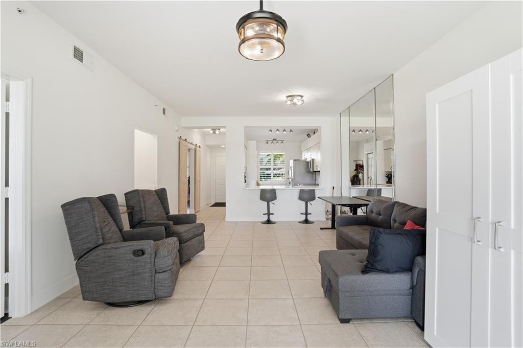 9250 Highland Woods BLVD 2105