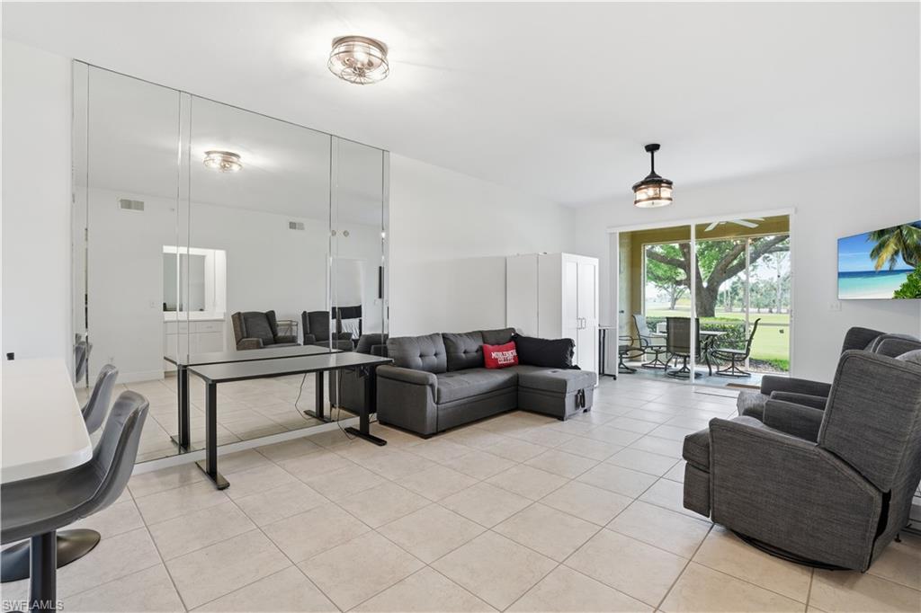 9250 Highland Woods BLVD 2105