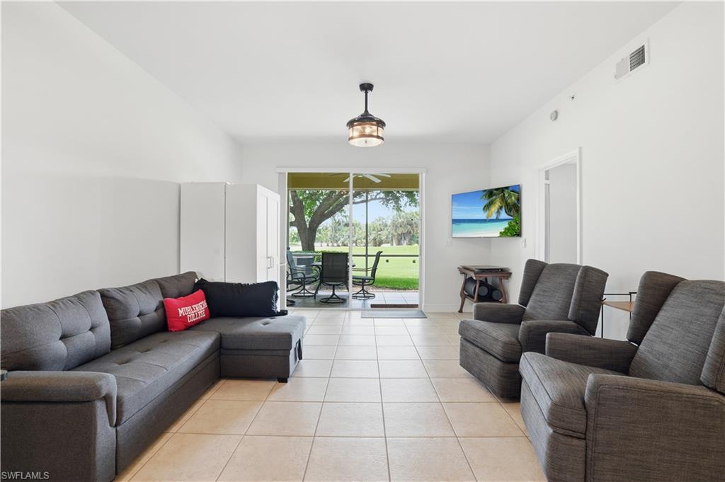 9250 Highland Woods BLVD 2105