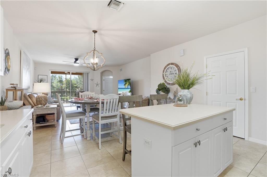 9621 Spanish Moss WAY 3823