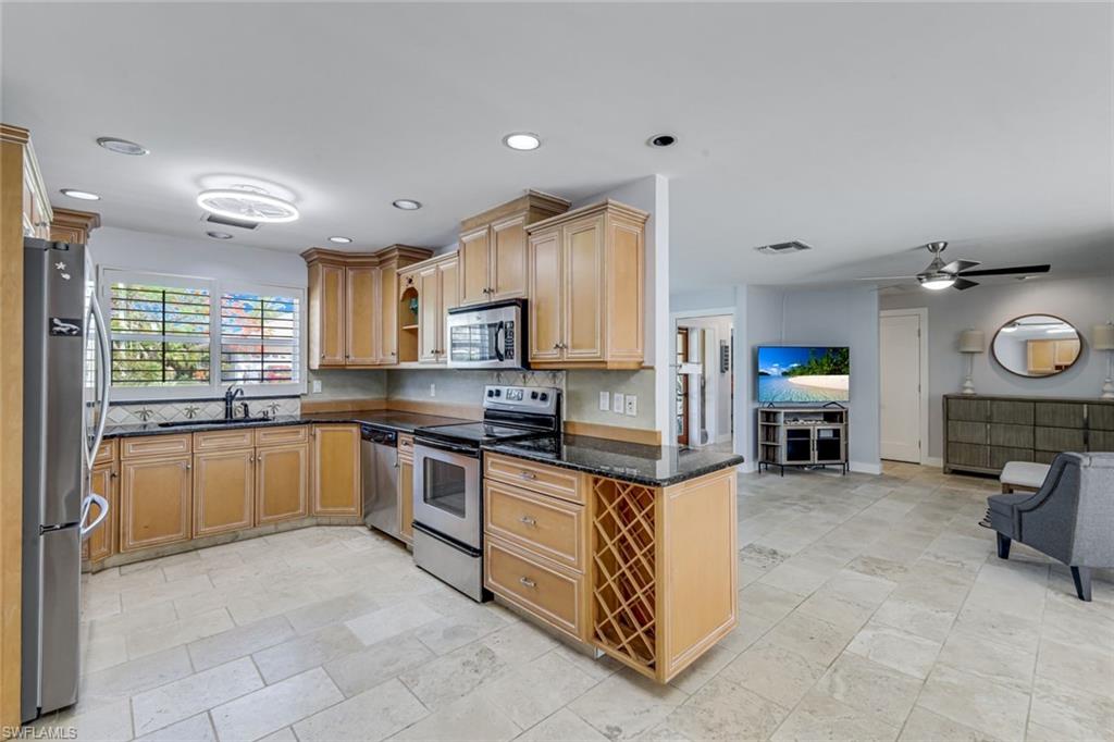27061 Homewood DR
