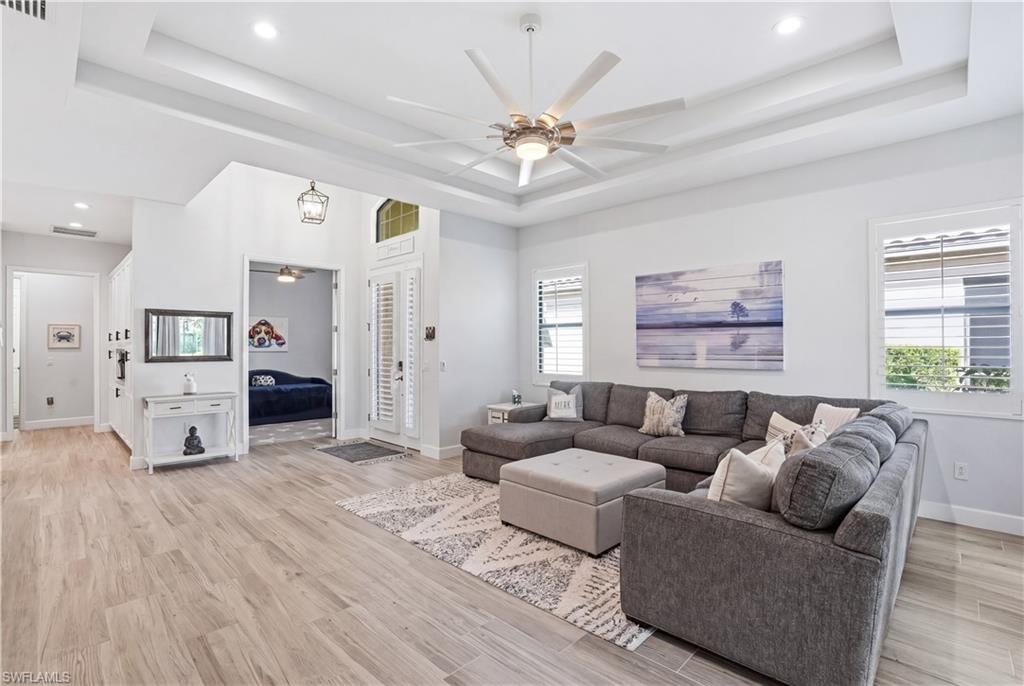 9435 Isla Bella CIR
