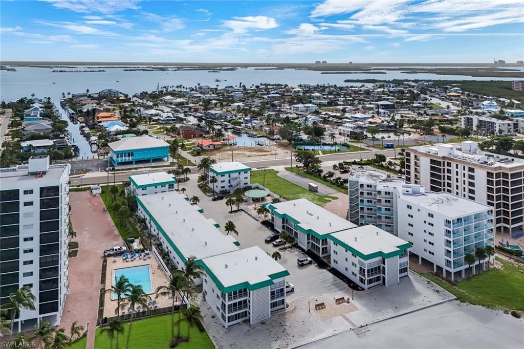 6500 Estero BLVD C113
