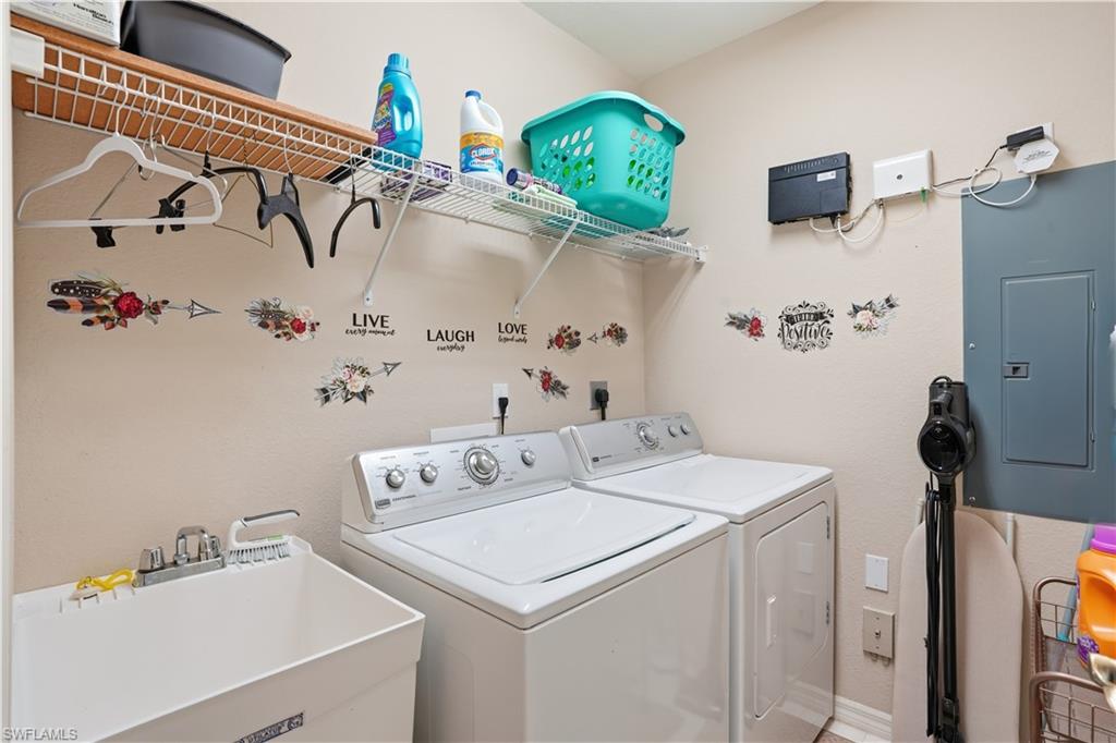 10871 Crooked River RD 202