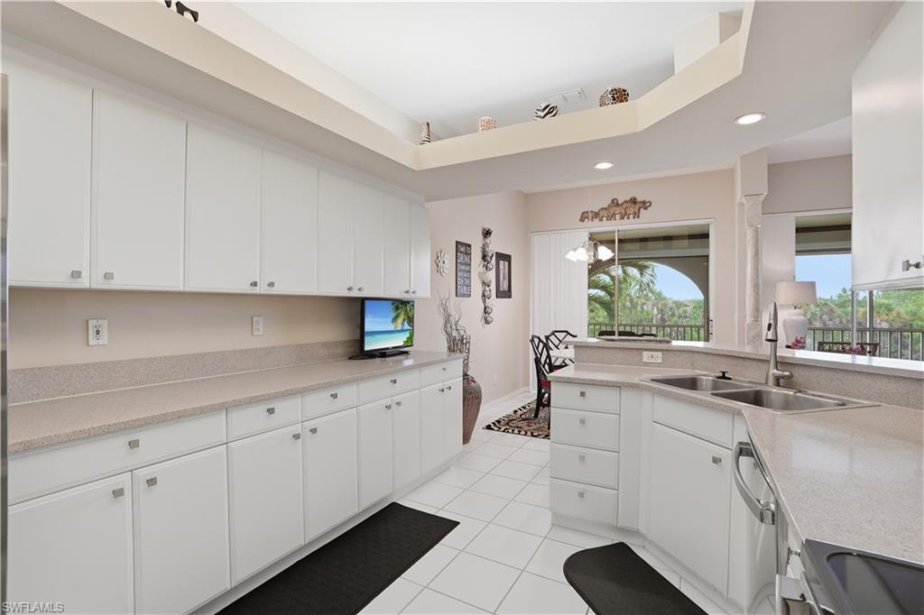 10871 Crooked River RD 202