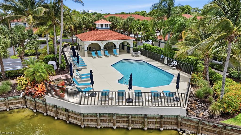 10871 Crooked River RD 202