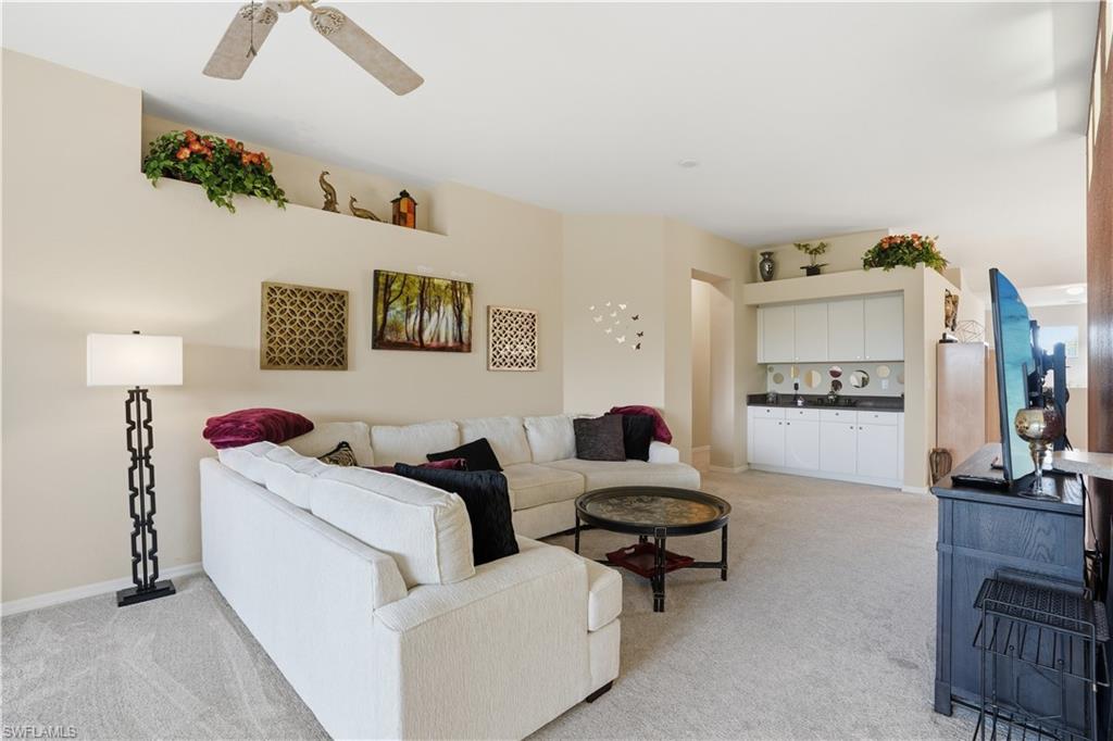 10871 Crooked River RD 202