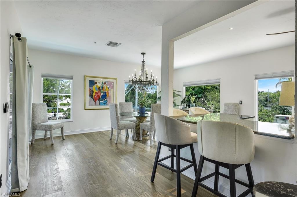 3858 Riviera CIR