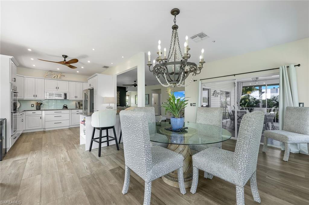 3858 Riviera CIR