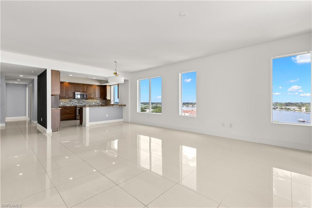 1325 SNELL ISLE BLVD NE 812