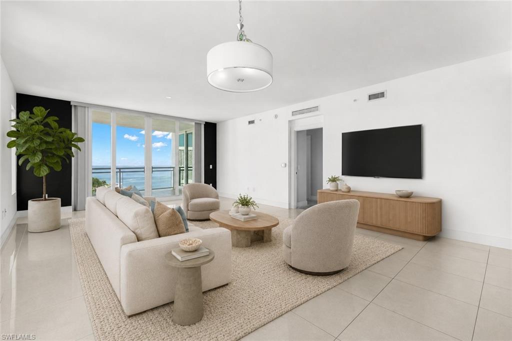 1325 SNELL ISLE BLVD NE 812